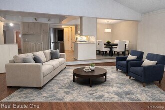 37683 Adrian Dr in Sterling Heights, MI - Building Photo - Building Photo