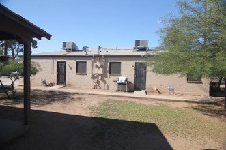 4-Plex in Phoenix, AZ - Building Photo - Building Photo