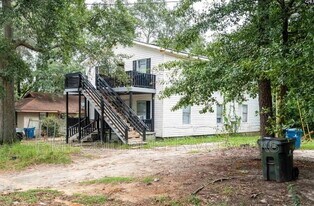 506 N Line St in West Columbia, SC - Building Photo