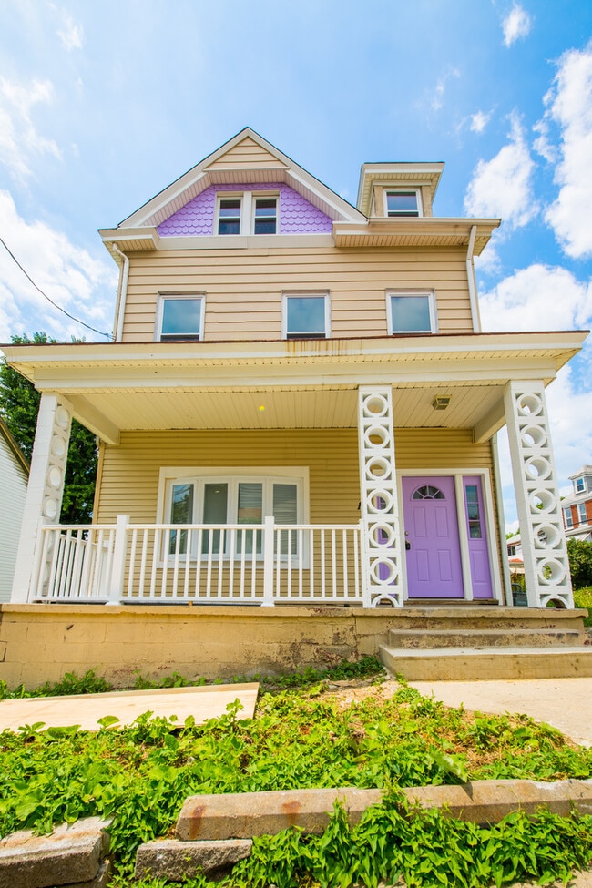 property at 15 Allen St