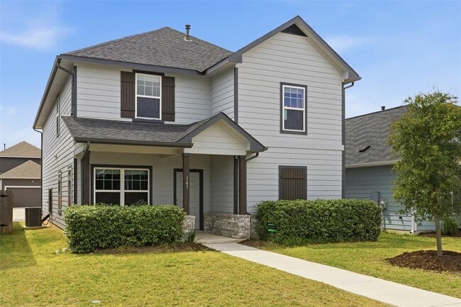 property at 141 Everglades Dr