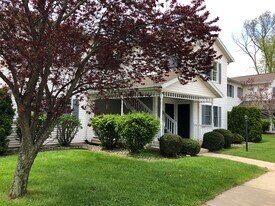1904 Sand Dollar Dr in Warsaw, IN - Building Photo