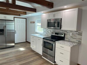 881 Georgia Ave in Palm Harbor, FL - Building Photo - Building Photo