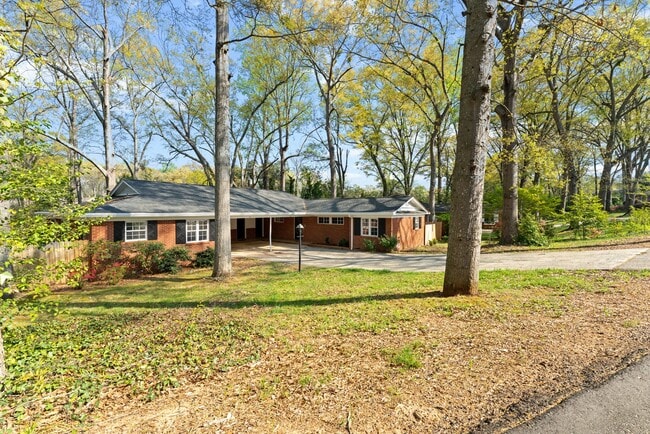 30 Knoxbury Terrace in Greenville, SC - Building Photo - Building Photo