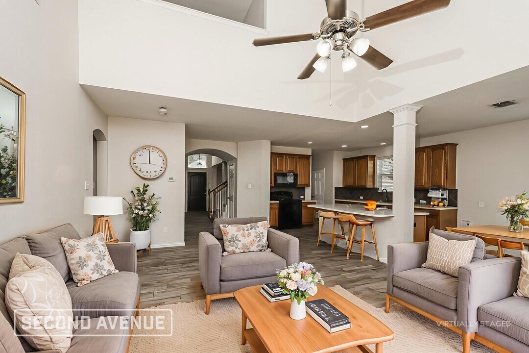 1201 Egret Ct in Little Elm, TX - Foto de edificio