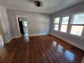 2908 Wurtele Ave in Louisville, KY - Building Photo - Building Photo