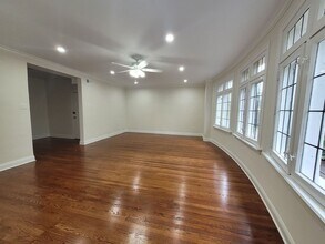 7372 N Winchester Ave in Chicago, IL - Building Photo - Building Photo