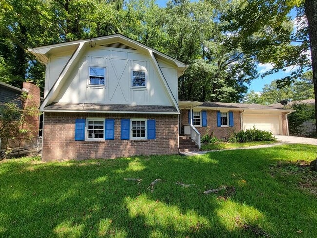 property at 2506 Windmere Dr NW