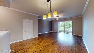 6937 Woody Vine Dr in Jacksonville, FL - Building Photo - Building Photo