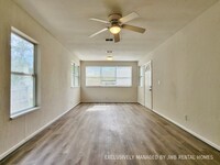 7348 Wilder Ave in Jacksonville, FL - Foto de edificio - Building Photo