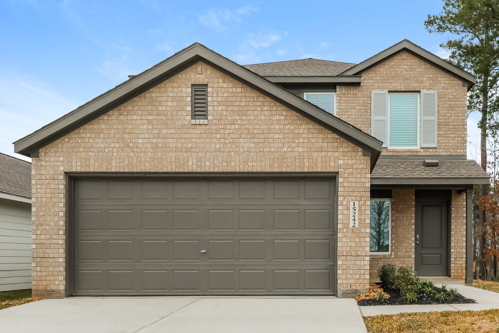 15242 Abella Dr, Unit 2-215 in Montgomery, TX - Building Photo