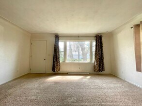 1417 Lake Ave in Portage, MI - Building Photo - Building Photo