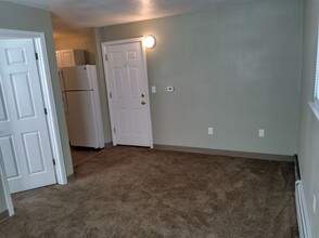 Clinton Street Apartments in Aurora, CO - Building Photo - Interior Photo