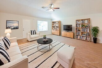 2506 Fox Water Dr in Spring, TX - Building Photo - Building Photo