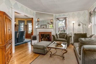 160 Wibird St in Portsmouth, NH - Building Photo - Building Photo