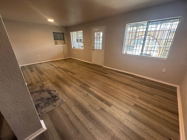 520 Hidalgo St in Laredo, TX - Building Photo - Building Photo