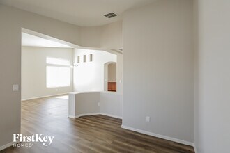 6220 S 52nd Dr in Phoenix, AZ - Building Photo - Building Photo