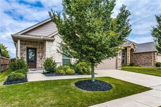 213 Whitman Dr in McKinney, TX - Building Photo - Building Photo