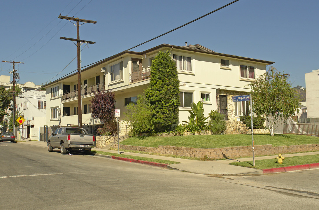 1401 N Detroit St in Los Angeles, CA - Building Photo