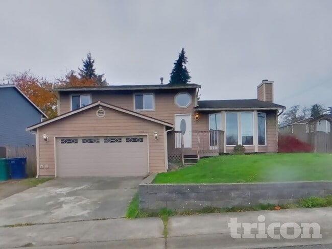 property at 27514 Country Pl NW