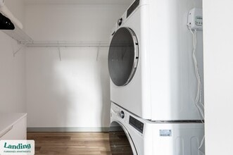 39 Railroad Ave, Unit 325 in Haverhill, MA - Building Photo - Building Photo