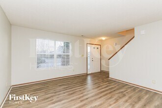 1279 Blue Heron Ln in Greenwood, IN - Foto de edificio - Building Photo