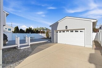 21 Jersey City Ave in Lavallette, NJ - Building Photo - Building Photo