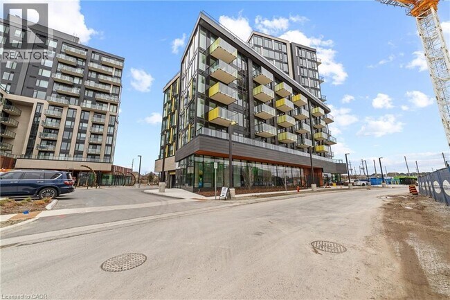 3006 William Cutmore Blvd in Oakville, ON - Building Photo - Building Photo