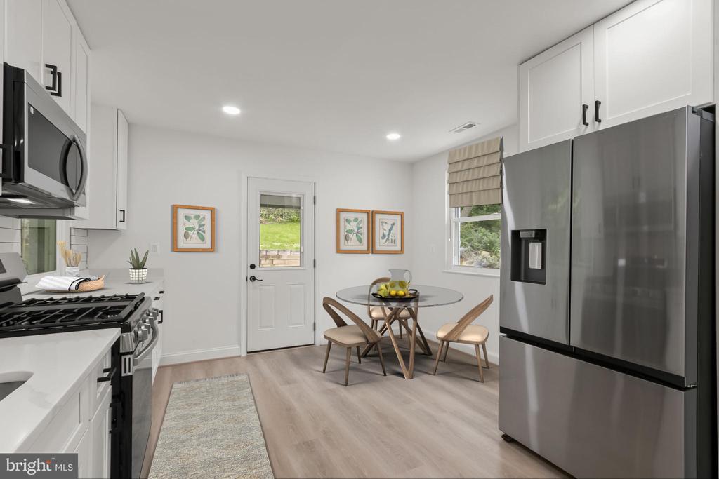 402 Elm Ave in Takoma Park, MD - Building Photo