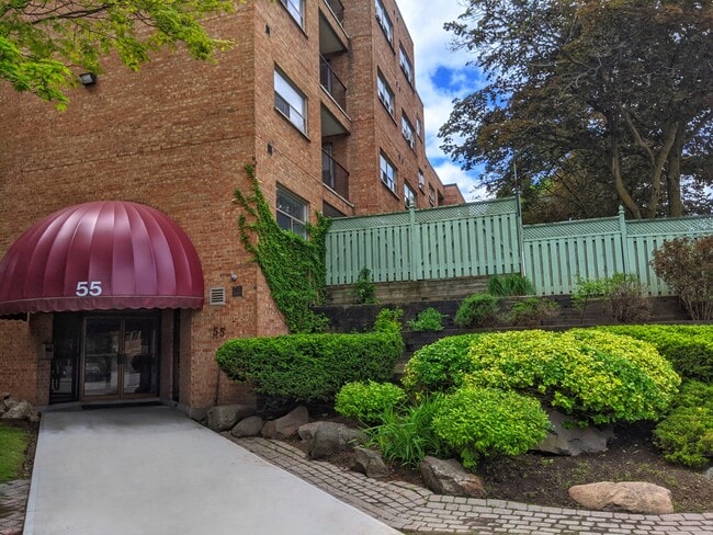 property at 55-355 Wellington St W