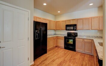 Granite Kitchen, Central AC, Oversized Gar in Fountain, CO - Building Photo - Building Photo