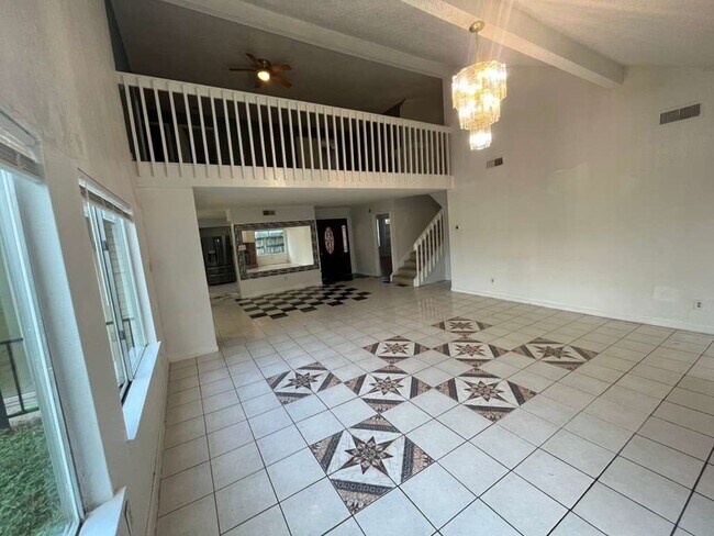 12915 Ashford Knoll Dr