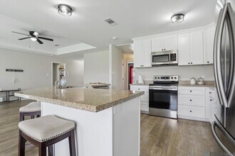 659 Douglas Andrew Ave in Gonzales, LA - Building Photo - Building Photo