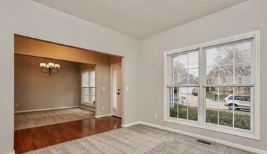 934 Centerfield Dr in O'Fallon, MO - Building Photo - Building Photo