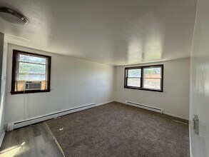 1627 Woodbine Dr in Round Lake Beach, IL - Building Photo - Building Photo