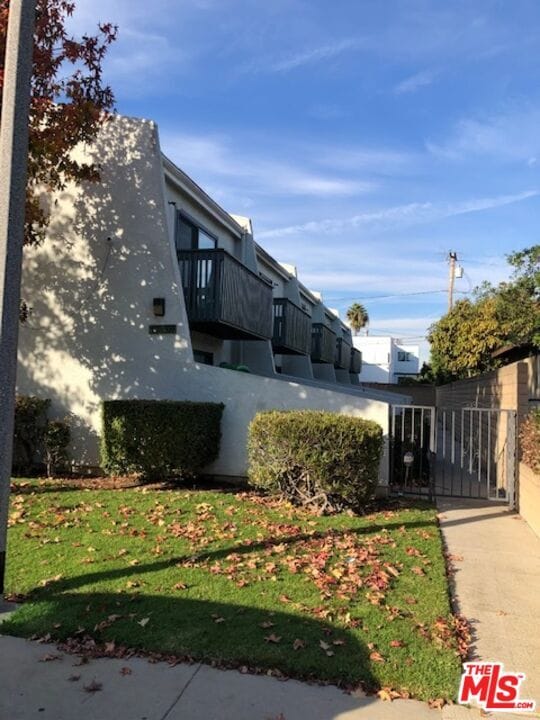 property at 533 W 219th St