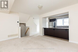 142 Baycliffe Cres in Brampton, ON - Building Photo - Building Photo