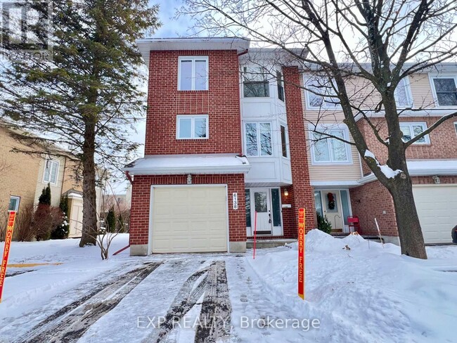 6138-6138 Heritage Park Crescent in Ottawa, ON - Building Photo - Building Photo