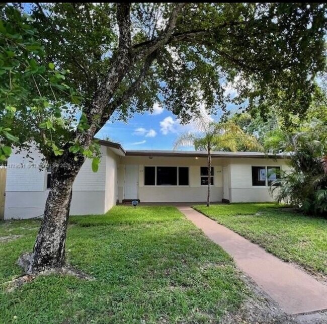 property at 1908 SW 8th St