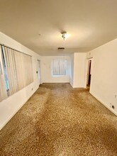 1101 N Federal Hwy in Lake Worth Beach, FL - Foto de edificio - Building Photo