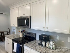 113 Forest Dr in Belmont, NC - Building Photo - Building Photo