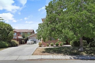 4693 Morning Brook Ln in Tracy, CA - Building Photo - Building Photo