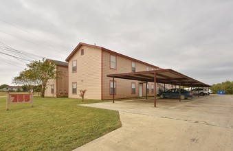 River Apartments in San Marcos, TX - Building Photo - Other