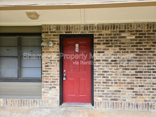 property at 1226 Baylor Ave