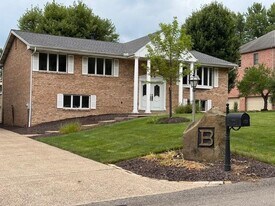 4723 Lucy Dr in Allison Park, PA - Building Photo