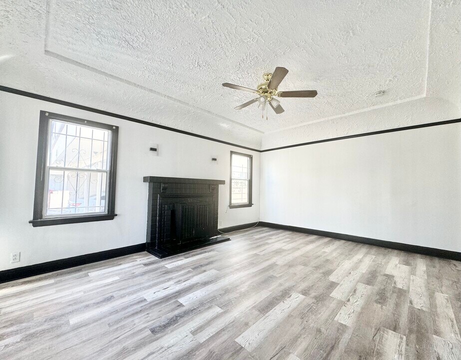 1329 2nd Ave in Los Angeles, CA - Building Photo