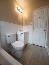 5106 Dumore Dr, Unit 2D in Houston, TX - Foto de edificio - Building Photo