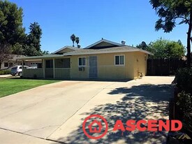 3416 Parsley Ln in Bakersfield, CA - Building Photo