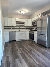 430 Echo Ln in Aurora, IL - Building Photo - Building Photo