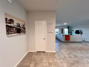 3916 Ridgeway Ln in Lantana, TX - Building Photo - Building Photo